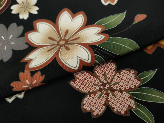 平和屋着物●豪華振袖 雪芝花蝶文 黒地 正絹 逸品 CABC2232ut