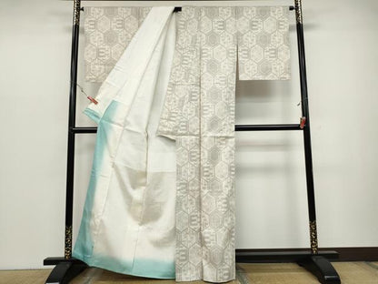平和屋着物●本場大島紬 白大島 7マルキ 亀甲草花文 正絹 逸品 CABC2254ut