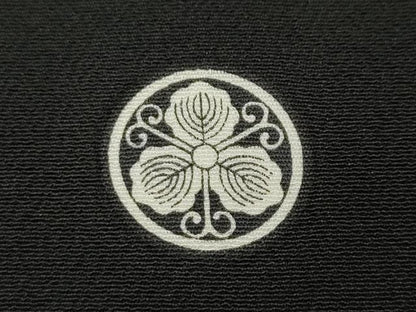 平和屋着物●豪華黒留袖 駒刺繍 船枝垂れ柳花文 金彩 正絹 逸品 CABC2256ut