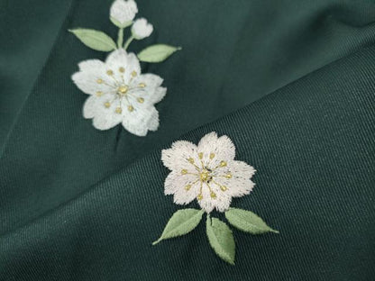平和屋着物●女性 行灯袴 総刺繍 舞桜文 金糸 洗える着物 CABC2272ut