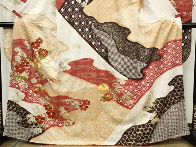 平和屋着物●豪華振袖 駒刺繍 絞り エ霞草花文 金彩 正絹 逸品 CABC2302ut
