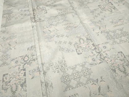 平和屋着物●本場大島紬 白大島 9マルキ 色紙重ね吉祥花文 正絹 逸品 CABC2320ut