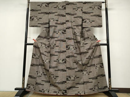 平和屋着物●本場大島紬 9マルキ エ霞枝椿文 正絹 逸品 CABC2369ut