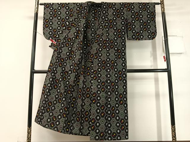 平和屋着物●久留米絣 単衣 亀甲文様 黒地 綿 逸品 CABC2621vp