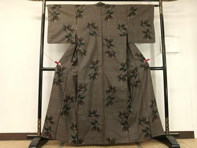 平和屋着物●本場大島紬 9マルキ 草花文 正絹 逸品 CABC2647vp