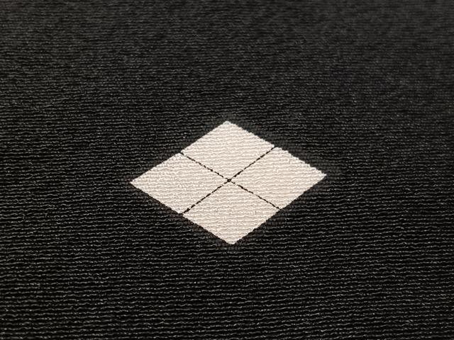 平和屋着物●創業460年・千總 黒留袖 駒刺繍 道長雪輪更紗菱文 金彩 三越扱い 正絹 逸品 CABC2698vp