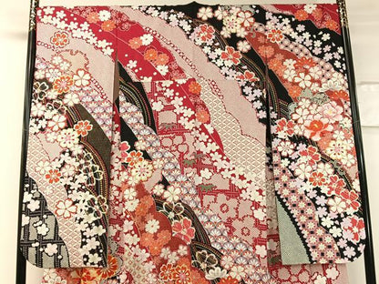 平和屋着物●中国三大刺繍 相良刺繍 振袖 駒刺繍 絞り 吉祥舞花文 銀通し地 正絹 逸品 CABC2699vp