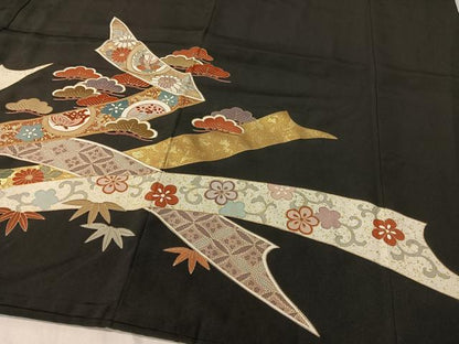 平和屋着物●創業460年・千總 黒留袖 駒刺繍 束ね熨斗吉祥花文 金彩 三越扱い 正絹 逸品 CABC2739vp