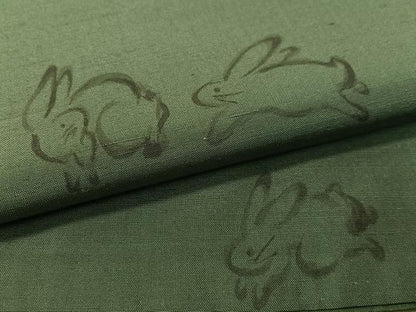 平和屋着物●上質な紬　手描き　跳び兎　正絹　逸品　CABC2746vp