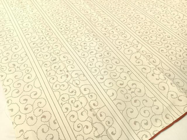 平和屋着物●本場大島紬 白大島 9マルキ 唐草間道 正絹 逸品 未使用 CABC2747vp