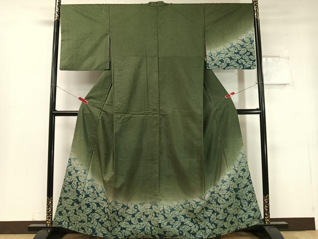 平和屋着物●本場染大島紬 訪問着 舞葉文 正絹 逸品 CABC2756vp