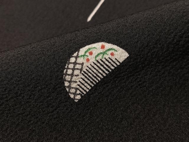 平和屋着物●上質な小紋 ぽっくり下駄 簪 櫛 黒地 三越扱い 正絹 逸品 CABC2763vp