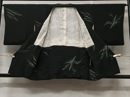 平和屋着物＃道行コート　寿光織　舞葉文　黒地　金彩　正絹　逸品　CABC2993ua