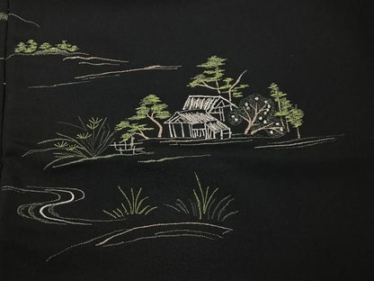 平和屋着物＃羽織　総刺繍　風景文　黒地　金糸　正絹　逸品　CABC3102ua