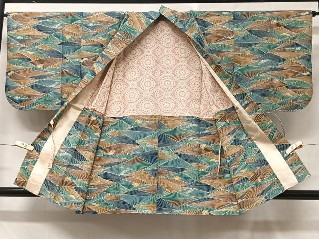 平和屋着物＃道中着　紬地　型染め　流水花文　正絹　逸品　CABC3141ua