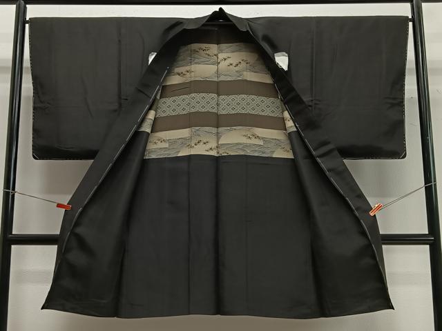 平和屋着物∞男性　長羽織　黒紋付　羽裏：風景文　正絹　逸品　未使用　CABC3174ua