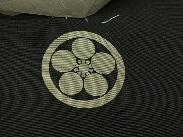 平和屋着物∞男性　長羽織　黒紋付　羽裏：風景文　正絹　逸品　未使用　CABC3174ua