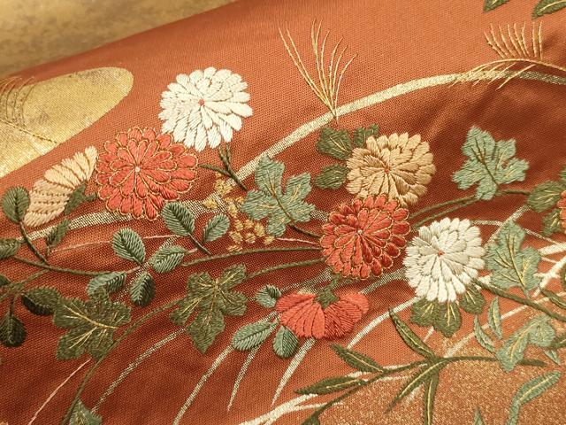平和屋着物▼太鼓柄袋帯　駒刺繍　草花文　金彩　正絹　逸品　CABC3449ak