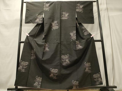 平和屋着物■上質な紬　風景文　黒地　正絹　逸品　未使用　CABC4215oy