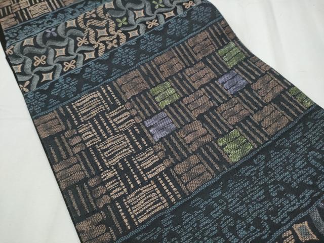 平和屋着物●六通柄袋帯 幾何学文様 黒地 正絹 逸品 CABC5417hy