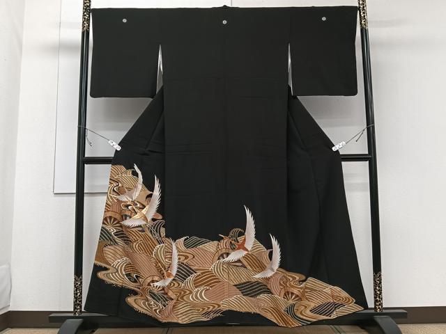 平和屋着物■豪華黒留袖　駒刺繍　立波飛鶴文　正絹　逸品　CABC5618xi