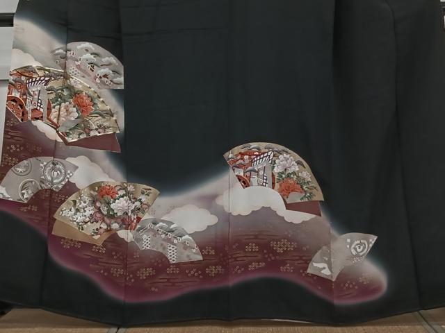 平和屋着物■豪華黒留袖　駒刺繍　地紙花文　暈し染め　金彩　正絹　逸品　CABC5701xi