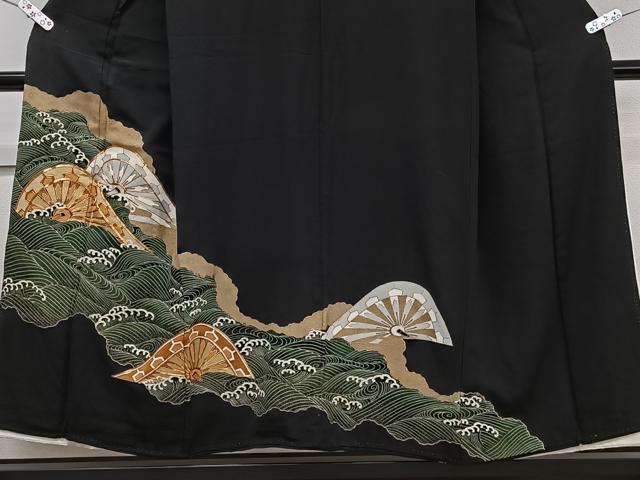 平和屋着物■豪華黒留袖　駒刺繍　立波片輪車文　金彩　正絹　逸品　CABC5953xi