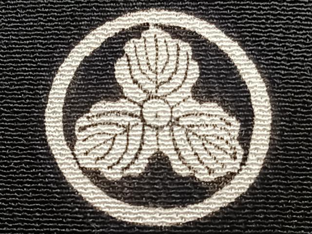 平和屋着物■豪華黒留袖　駒刺繍　御所車文　金彩　正絹　逸品　CABC5954xi