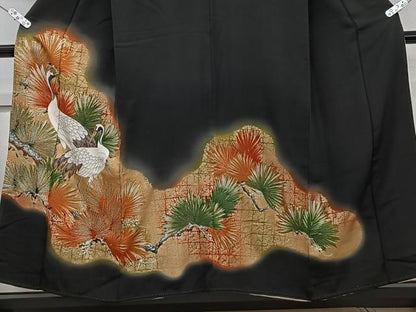 平和屋着物■豪華黒留袖　駒刺繍　枝松　鶴　金彩　正絹　逸品　CABC5984xi