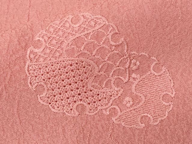 平和屋着物■中国三大刺繍 スワトウ刺繍 訪問着 色無地 雪輪重ね花地紋 紅梅色 正絹 逸品 CABC6125ev
