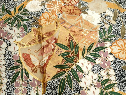 平和屋着物●豪華振袖 駒刺繍 糸巻き吉祥枝垂れ花蝶文 たたき染め 黒地 金彩 正絹 逸品 CABC6404yc