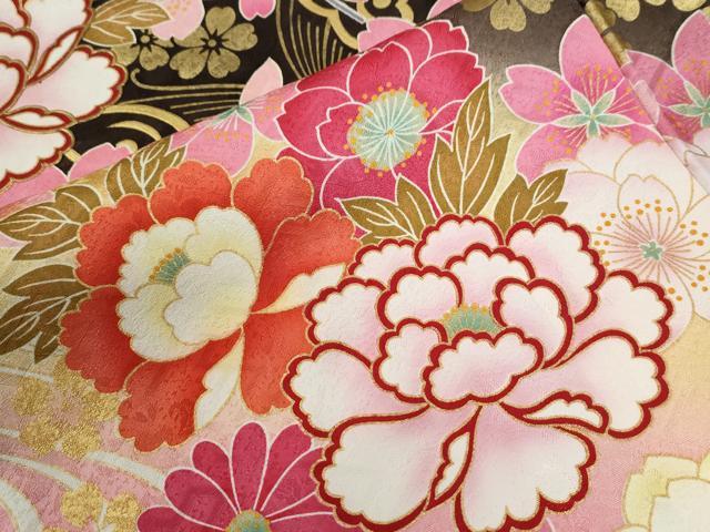 平和屋着物●豪華振袖 牡丹花蝶文 暈し染め 金彩 正絹 逸品 CABC6468yc