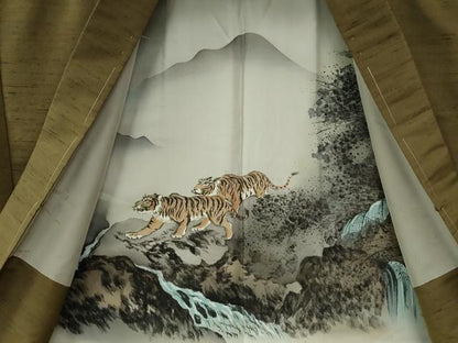 平和屋着物●男性 紬 アンサンブル 色無地 鶯茶色 羽裏：虎 正絹 逸品 未使用 CABC6489yc