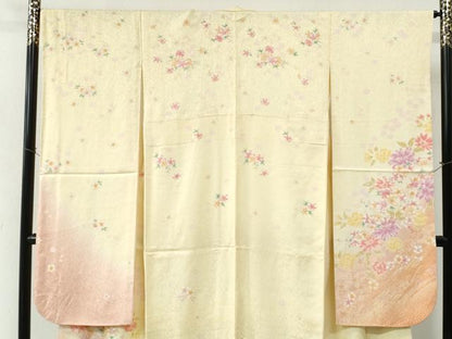 平和屋着物●豪華振袖 駒刺繍 舞花文 暈し染め 銀通し地 鈴乃屋扱い 正絹 逸品 CABC6505yc