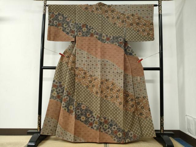 平和屋着物●訪問着 作家物 型染め 遠州椿 吉祥菊唐草文 鬼しぼ縮緬 正絹 逸品 CABC6513yc