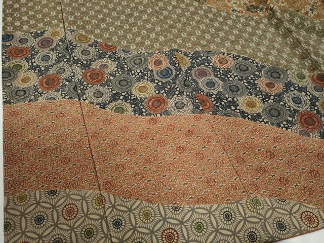平和屋着物●訪問着 作家物 型染め 遠州椿 吉祥菊唐草文 鬼しぼ縮緬 正絹 逸品 CABC6513yc
