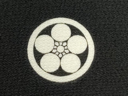 平和屋着物●創業460年・千總 黒留袖 駒刺繍 鬘帯色紙重ね鳳凰檜扇吉祥花文 金彩 正絹 逸品 CABC6515yc