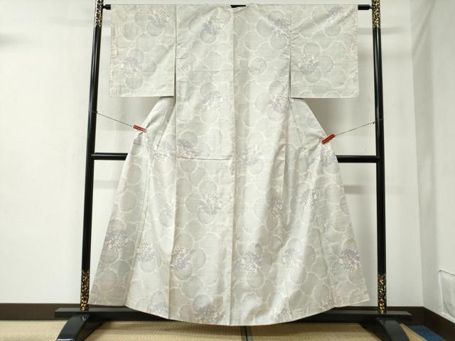 平和屋着物●本場大島紬 白大島 9マルキ 草花文 正絹 逸品 CABC6518yc