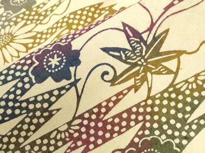 平和屋着物●上質な小紋　紬地　型染め　楓吉祥花唐草文　正絹　逸品　CABC6524yc
