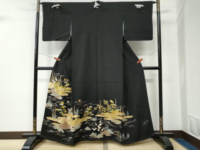 平和屋着物●豪華黒留袖　刺繍　霞浜松帆船花文　金糸　正絹　逸品　未使用　CABC6526yc