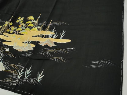 平和屋着物●豪華黒留袖　刺繍　霞浜松帆船花文　金糸　正絹　逸品　未使用　CABC6526yc
