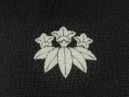 平和屋着物●豪華黒留袖　刺繍　霞浜松帆船花文　金糸　正絹　逸品　未使用　CABC6526yc