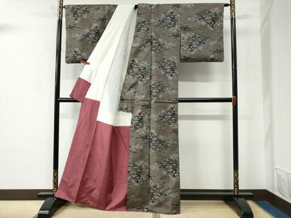 平和屋着物●本場大島紬 9マルキ 樹林風景文 正絹 逸品 CABC6594yc