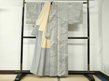 平和屋着物●本場結城紬　重要無形文化財　100亀甲　雲重ね文　正絹　逸品　CABC6615yc