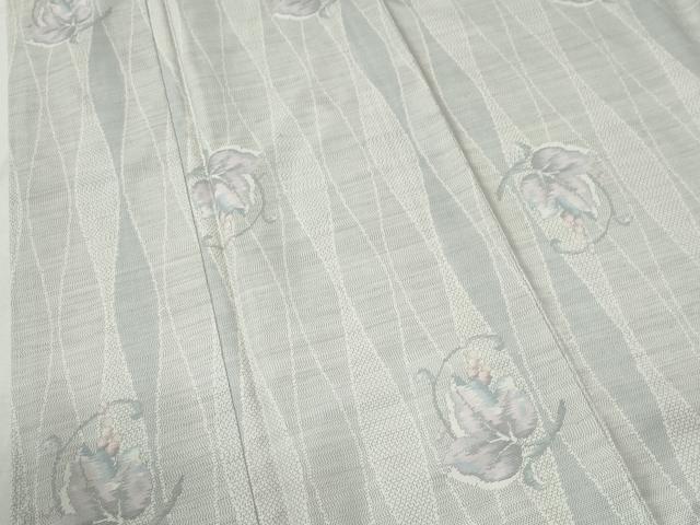 平和屋着物●本場大島紬　白大島　立涌葡萄唐草文　正絹　逸品　未使用　CABC6616yc