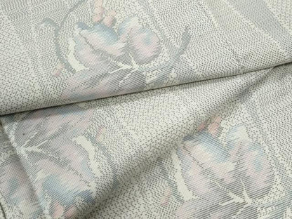 平和屋着物●本場大島紬　白大島　立涌葡萄唐草文　正絹　逸品　未使用　CABC6616yc