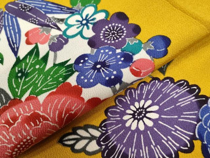 平和屋着物●豪華振袖　作家物　型染め　草花丸文　鬼しぼ縮緬　正絹　逸品　CABC6649yc