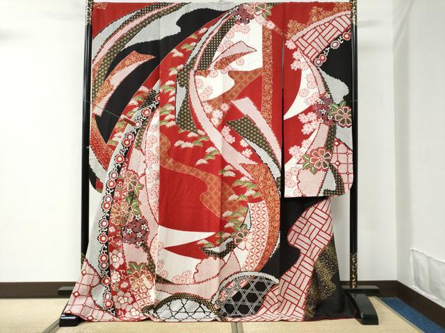 平和屋着物●豪華振袖　駒刺繍　絞り　熨斗籬花唐草文　黒地　金通し地　やまと誂製　正絹　逸品　CABC6666yc