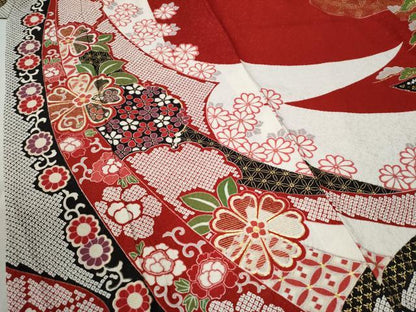 平和屋着物●豪華振袖　駒刺繍　絞り　熨斗籬花唐草文　黒地　金通し地　やまと誂製　正絹　逸品　CABC6666yc