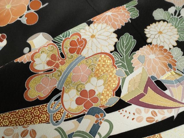 平和屋着物●創業460年・千總　黒留袖　駒刺繍　束ね熨斗宝尽くし吉祥花文　金彩　正絹　逸品　未使用　CABC6679yc